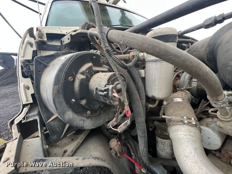 image for item KF9759 1997 Ford F800  digger derrick truck