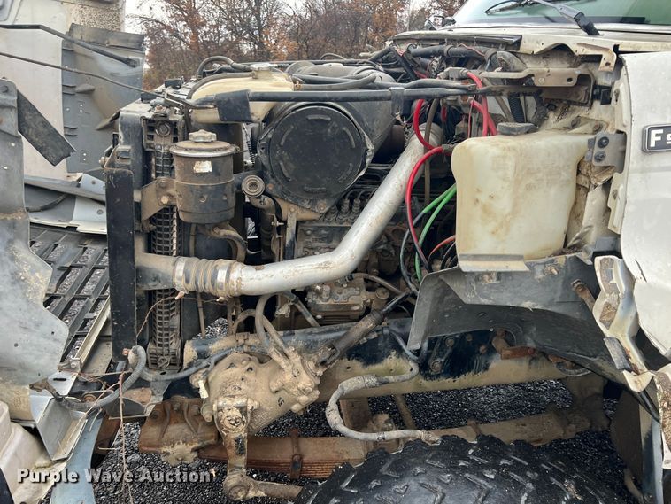 image for item KF9759 1997 Ford F800  digger derrick truck