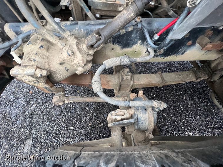 image for item KF9759 1997 Ford F800  digger derrick truck