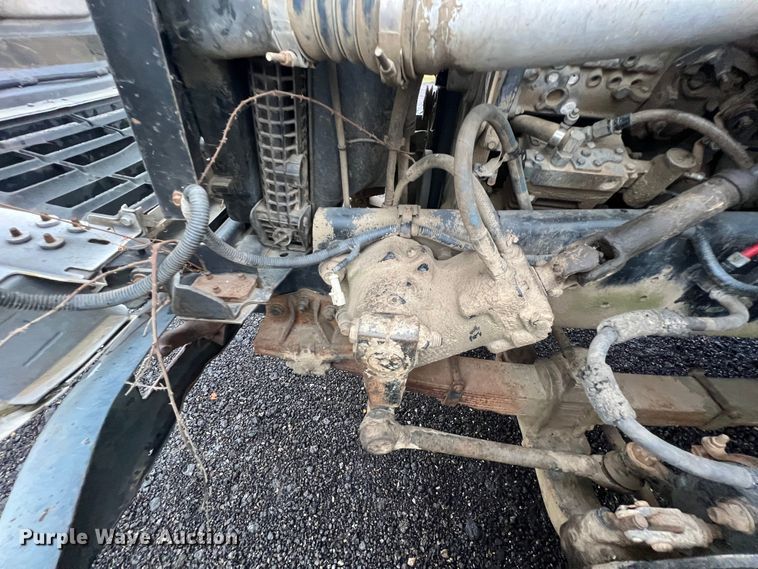 image for item KF9759 1997 Ford F800  digger derrick truck