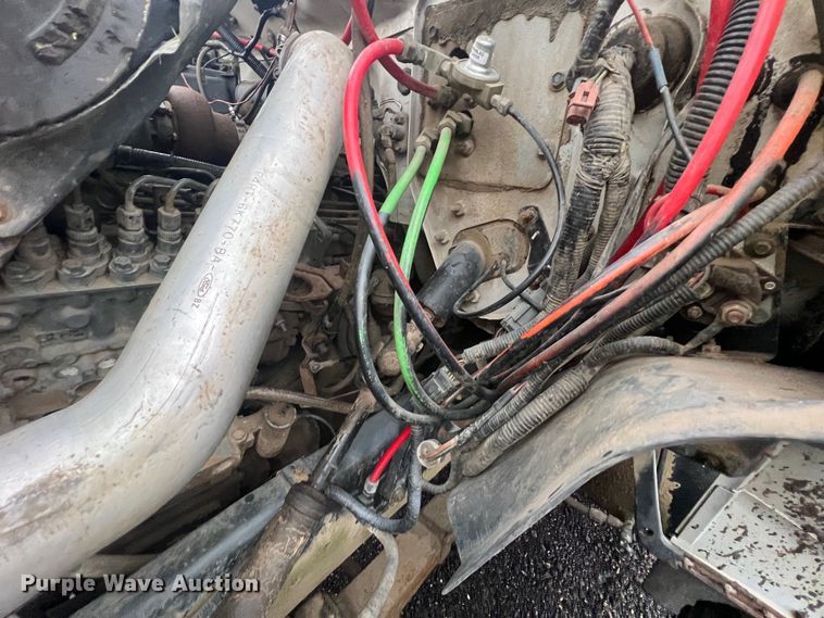 image for item KF9759 1997 Ford F800  digger derrick truck