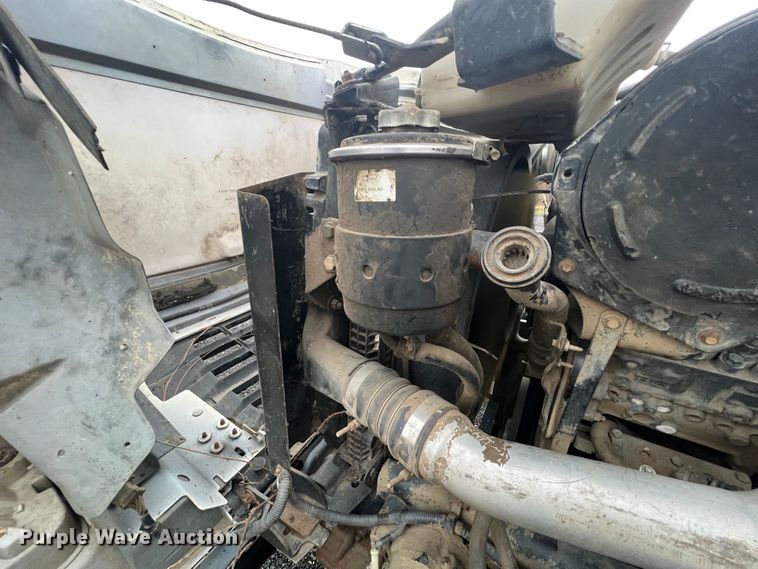 image for item KF9759 1997 Ford F800  digger derrick truck