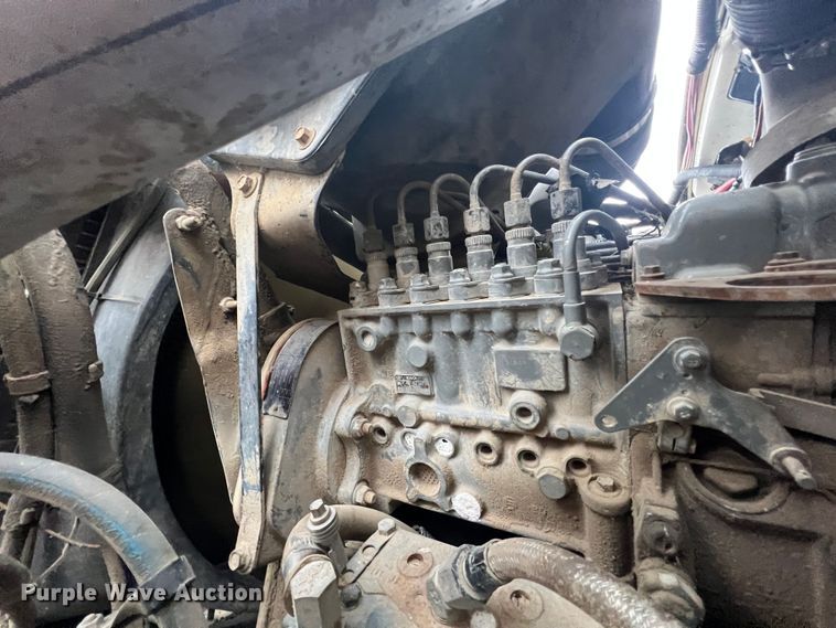 image for item KF9759 1997 Ford F800  digger derrick truck