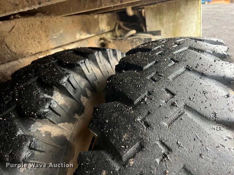 image for item KF9759 1997 Ford F800  digger derrick truck