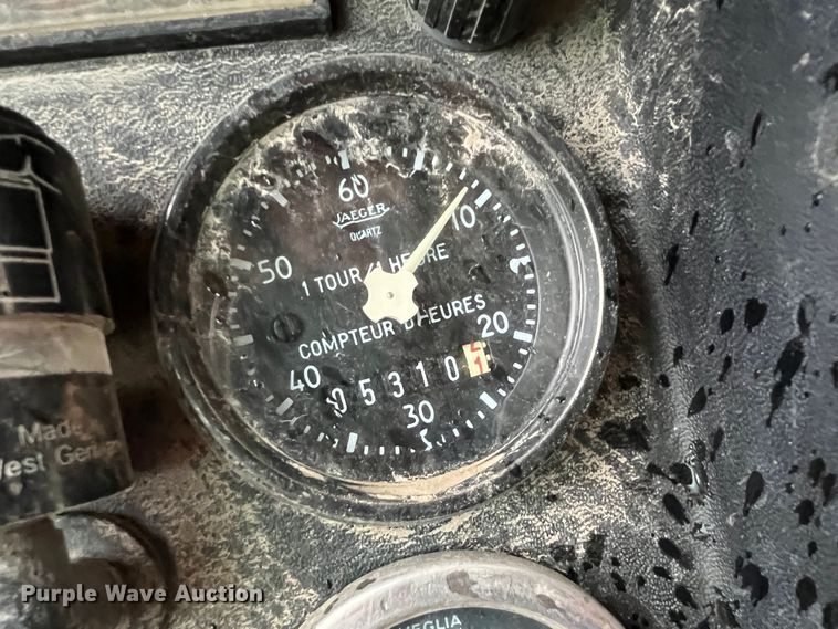 image for item KF9765 1991 Fiat-Allis 10C  dozer