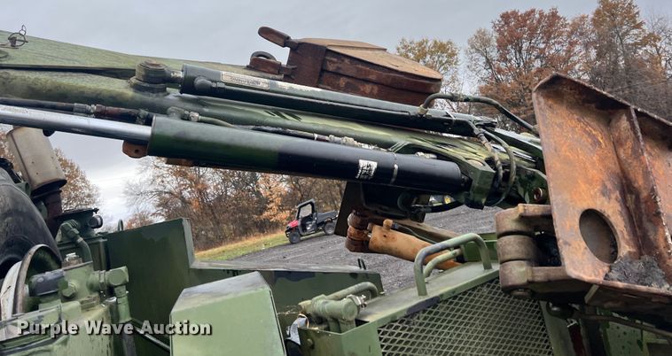 image for item KF9767 1990 Freightliner FLU419  emplacement excavator