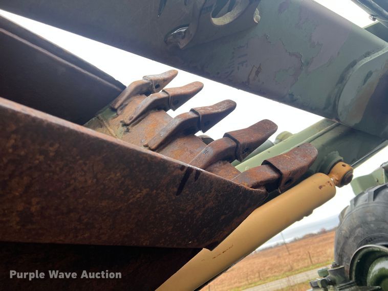 image for item KF9767 1990 Freightliner FLU419  emplacement excavator