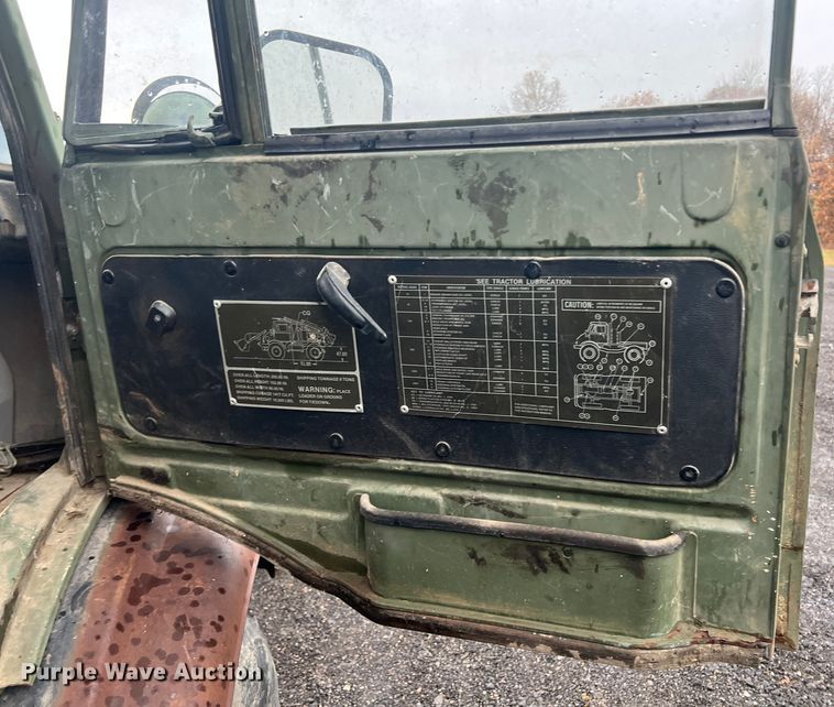 image for item KF9767 1990 Freightliner FLU419  emplacement excavator