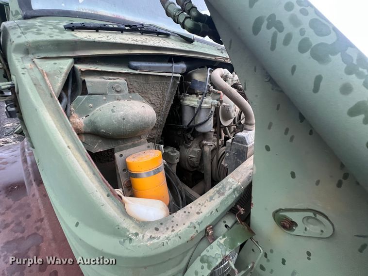 image for item KF9767 1990 Freightliner FLU419  emplacement excavator