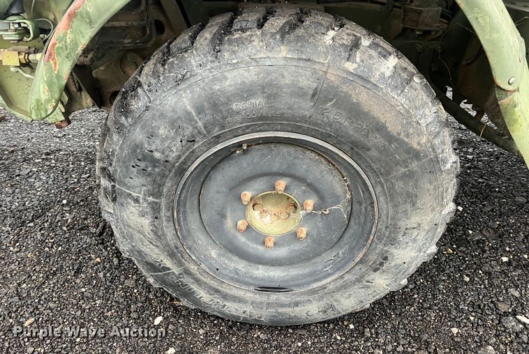 image for item KF9767 1990 Freightliner FLU419  emplacement excavator