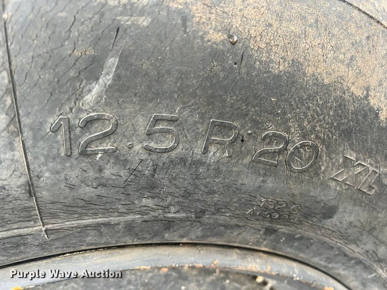 image for item KF9767 1990 Freightliner FLU419  emplacement excavator