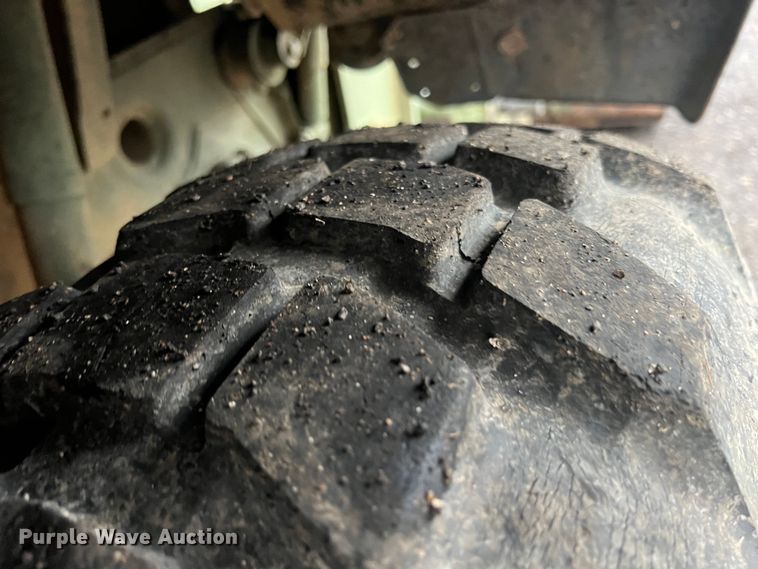 image for item KF9767 1990 Freightliner FLU419  emplacement excavator