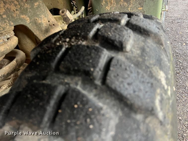 image for item KF9767 1990 Freightliner FLU419  emplacement excavator