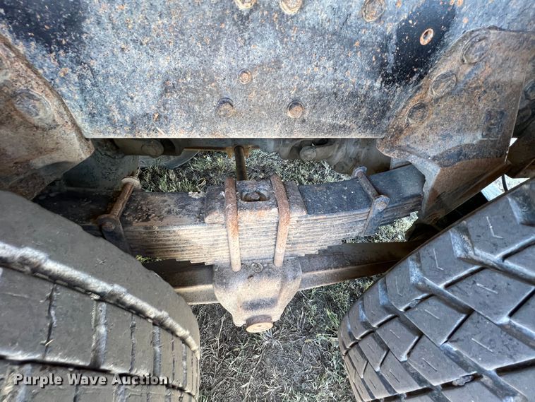 image for item KF9861 1987 Ford L8000  dump truck