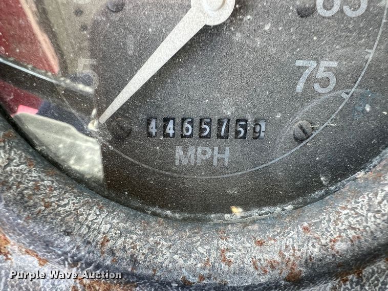 image for item KF9861 1987 Ford L8000  dump truck