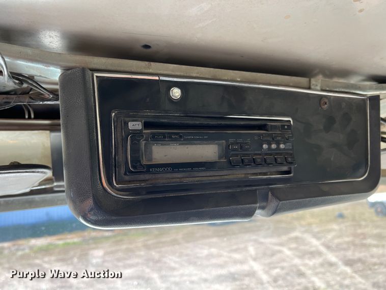 image for item KF9861 1987 Ford L8000  dump truck