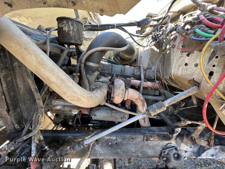 image for item KF9861 1987 Ford L8000  dump truck