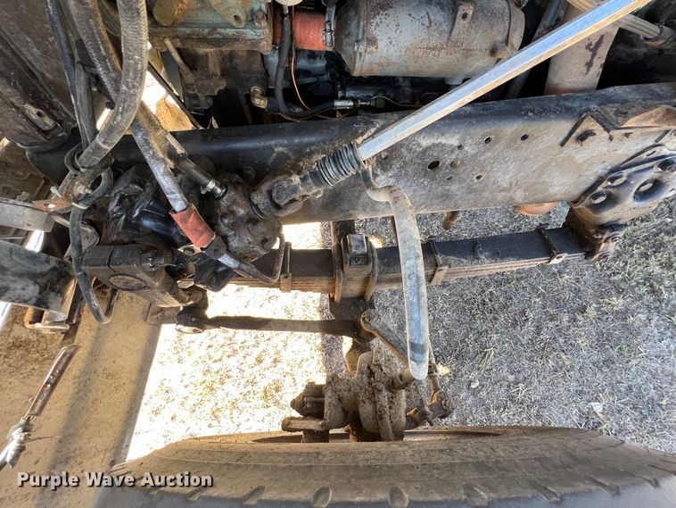 image for item KF9861 1987 Ford L8000  dump truck