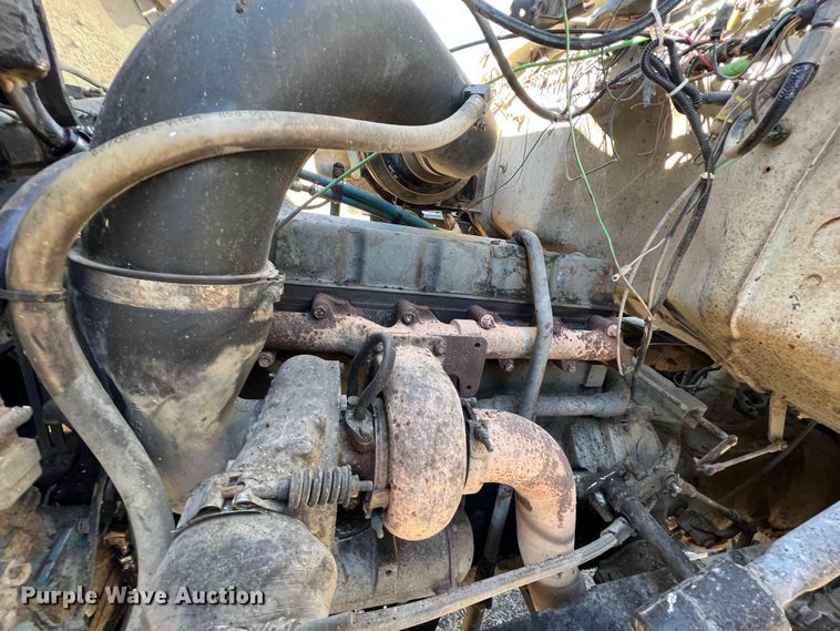 image for item KF9861 1987 Ford L8000  dump truck