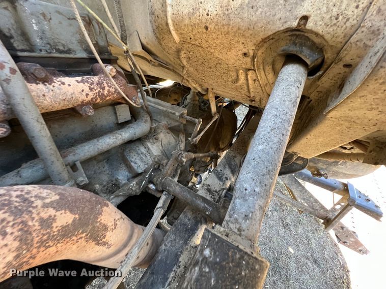 image for item KF9861 1987 Ford L8000  dump truck