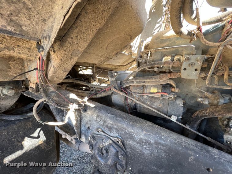 image for item KF9861 1987 Ford L8000  dump truck