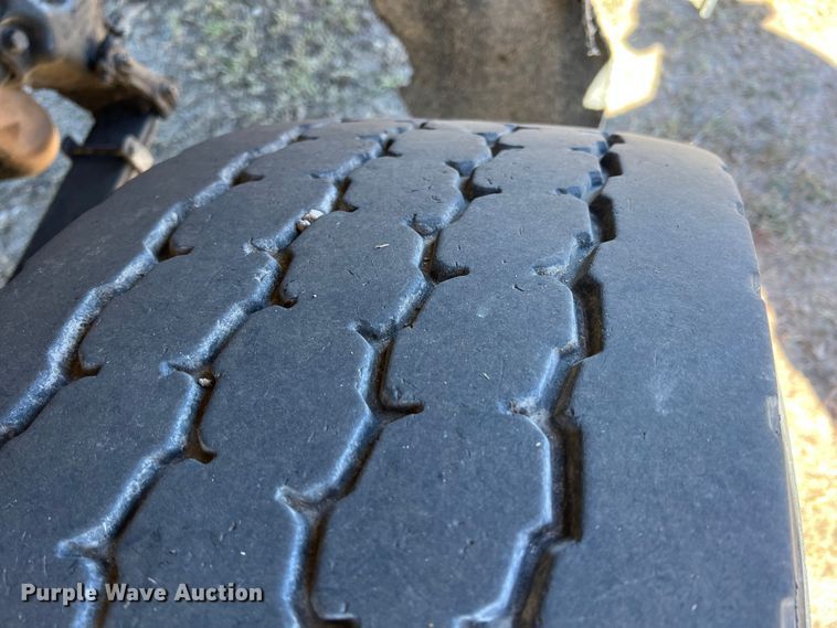 image for item KF9861 1987 Ford L8000  dump truck