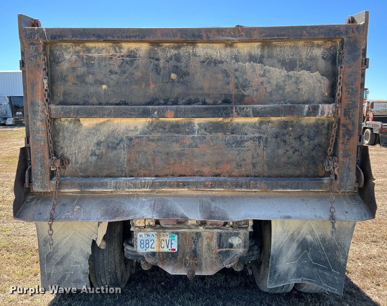 image for item KF9862 1984 Ford L8000  dump truck