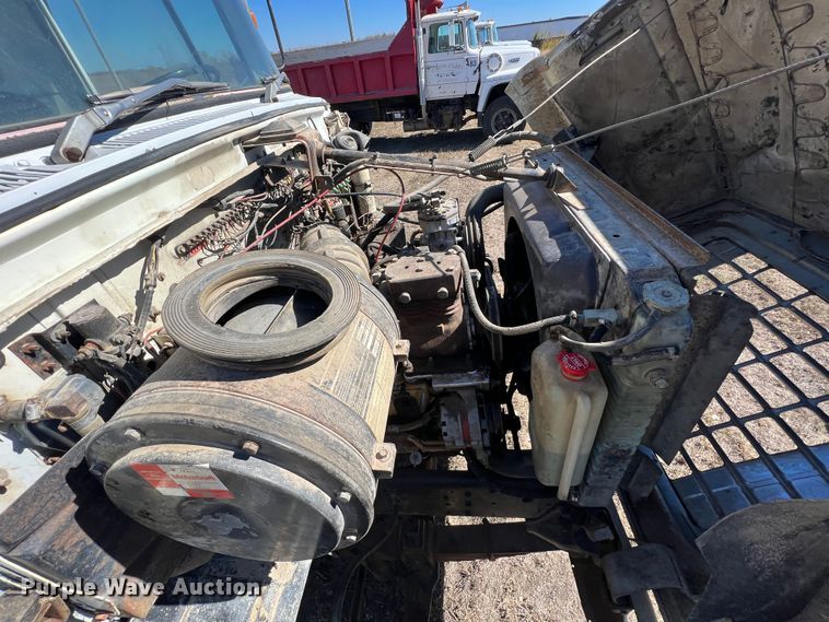 image for item KF9862 1984 Ford L8000  dump truck