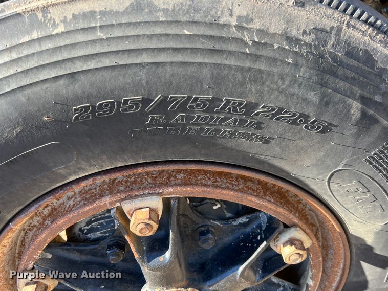 image for item KF9862 1984 Ford L8000  dump truck