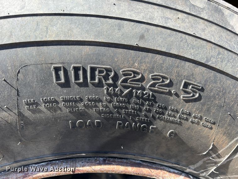 image for item KF9862 1984 Ford L8000  dump truck