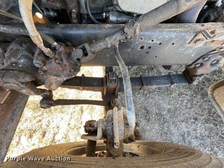 image for item KF9863 1992 Ford L8000  dump truck