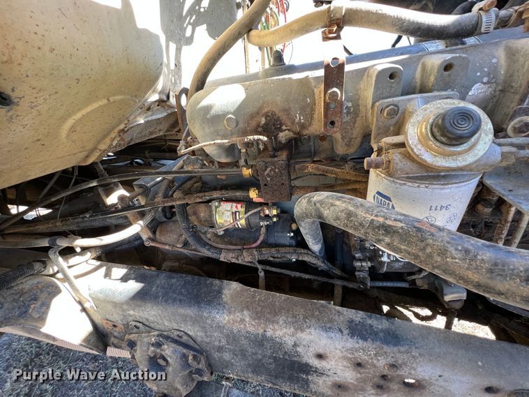 image for item KF9863 1992 Ford L8000  dump truck