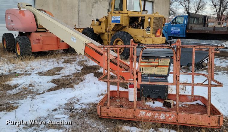 image for item KT9003 1997 JLG 600S  boom lift