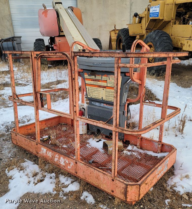 image for item KT9003 1997 JLG 600S  boom lift