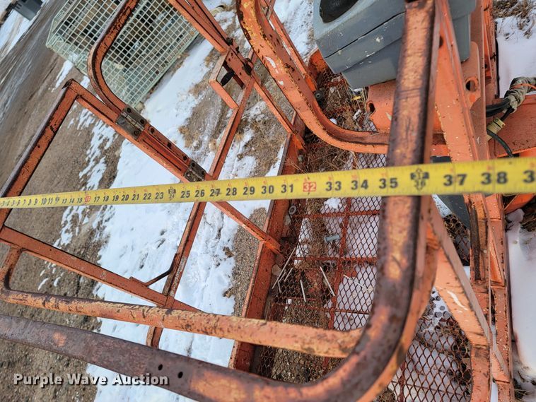 image for item KT9003 1997 JLG 600S  boom lift