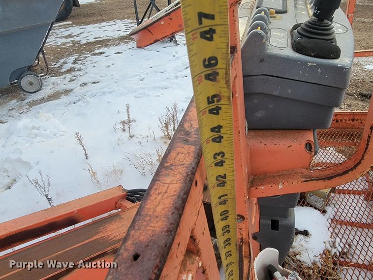 image for item KT9003 1997 JLG 600S  boom lift