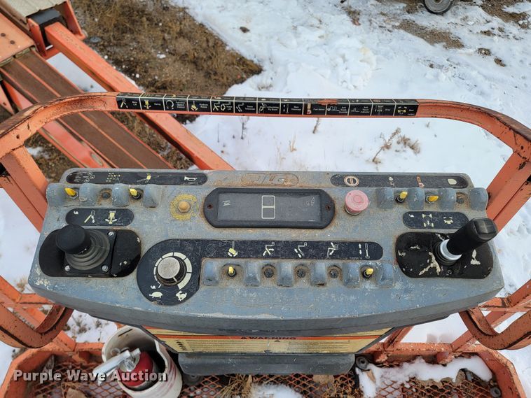 image for item KT9003 1997 JLG 600S  boom lift