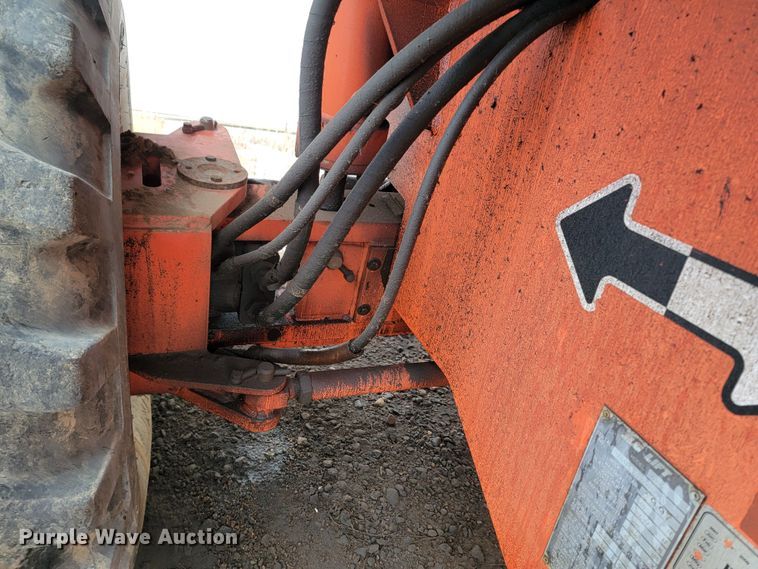 image for item KT9003 1997 JLG 600S  boom lift