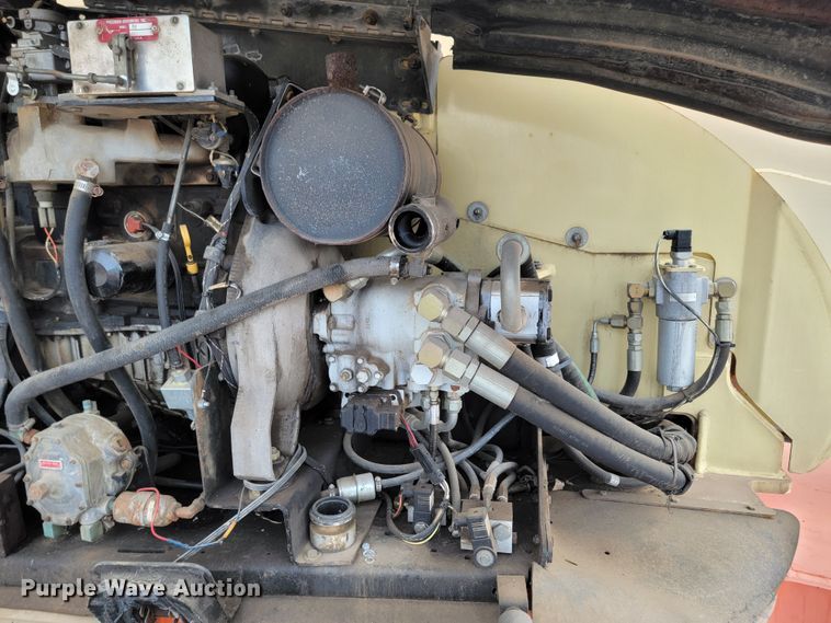 image for item KT9003 1997 JLG 600S  boom lift