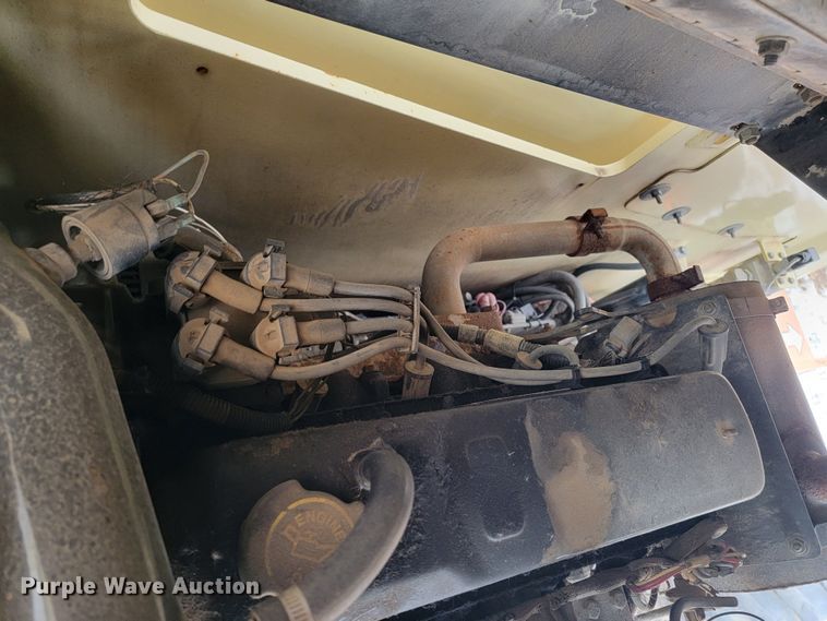 image for item KT9003 1997 JLG 600S  boom lift