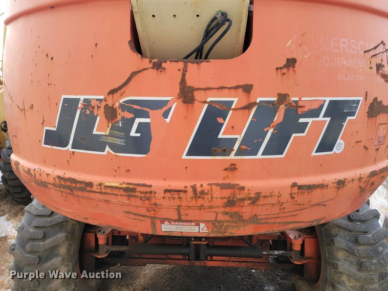 image for item KT9003 1997 JLG 600S  boom lift