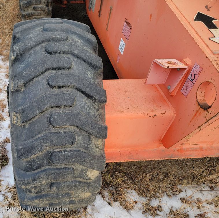 image for item KT9003 1997 JLG 600S  boom lift