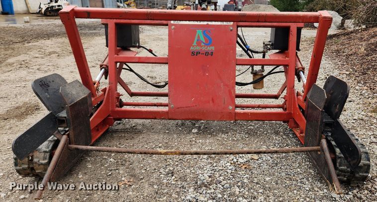 image for item KT9521 Agri-Scrape SP-04  tracked sod installer