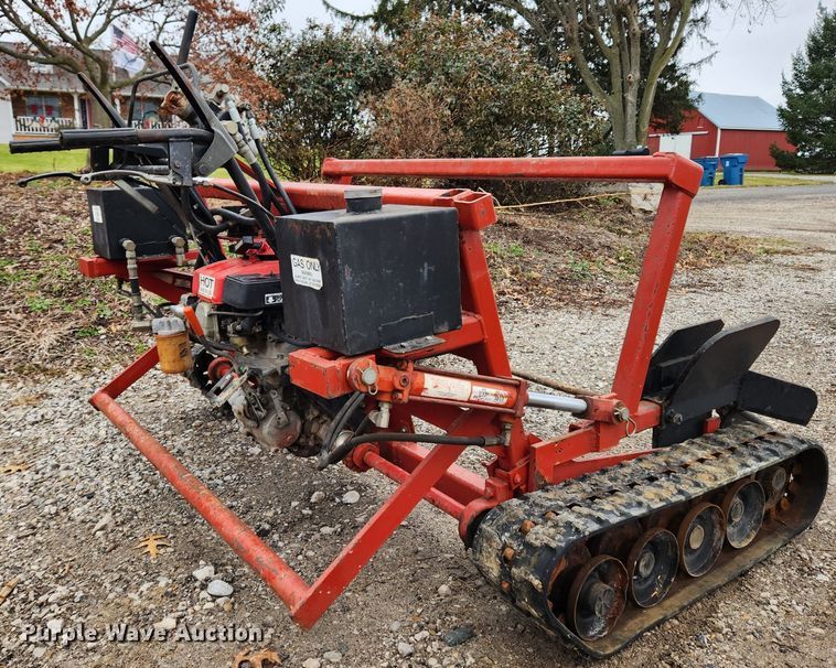 image for item KT9521 Agri-Scrape SP-04  tracked sod installer