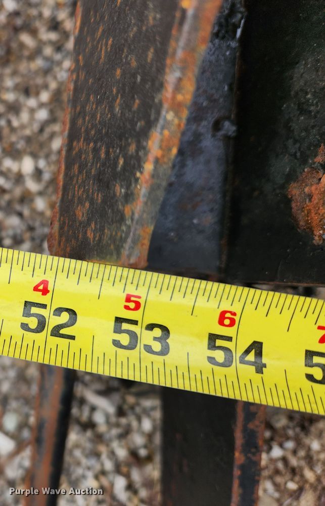 image for item KT9521 Agri-Scrape SP-04  tracked sod installer