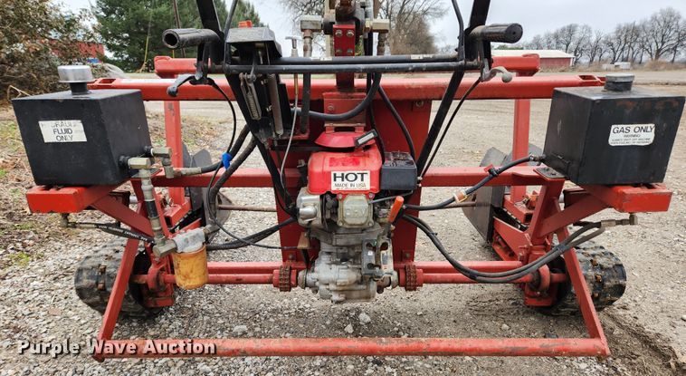 image for item KT9521 Agri-Scrape SP-04  tracked sod installer