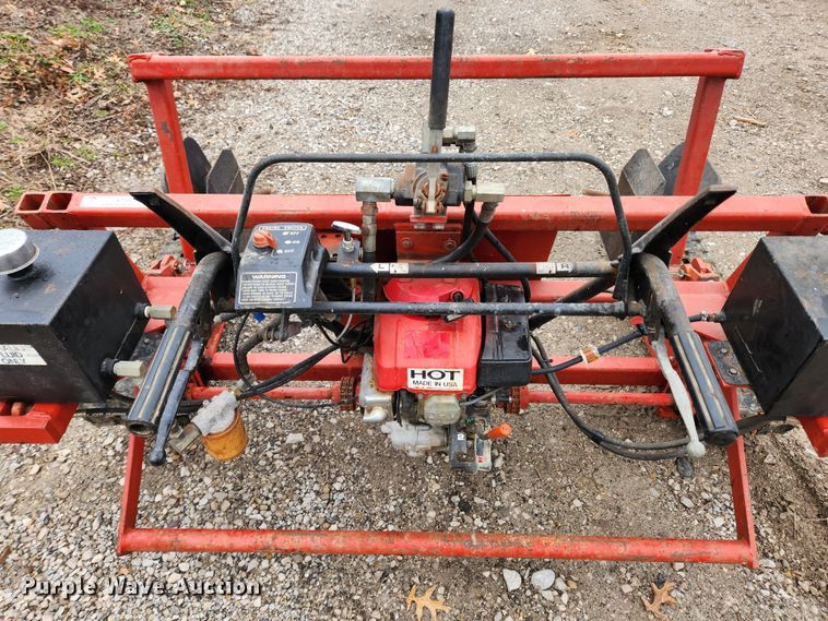 image for item KT9521 Agri-Scrape SP-04  tracked sod installer