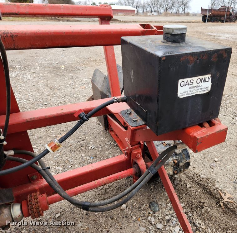 image for item KT9521 Agri-Scrape SP-04  tracked sod installer