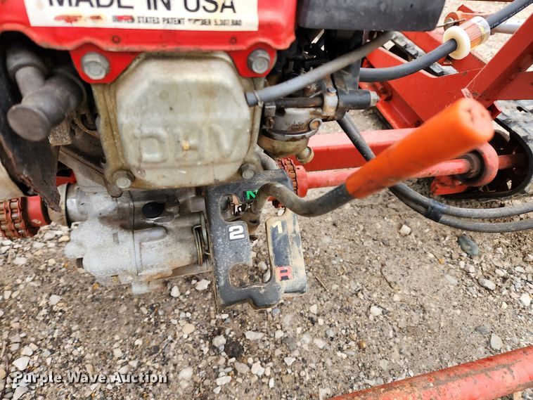 image for item KT9521 Agri-Scrape SP-04  tracked sod installer