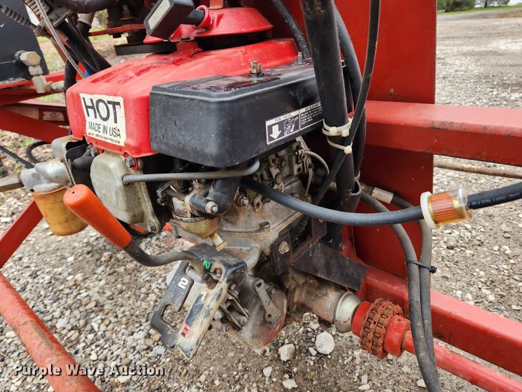 image for item KT9521 Agri-Scrape SP-04  tracked sod installer